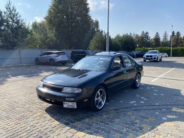 Авто Nissan Altima 1993 № 8662801