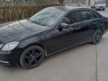 Авто Mercedes 220 2011 № 8663017