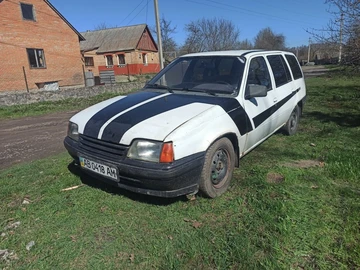 Авто Opel Kadett 1991 № 8663034