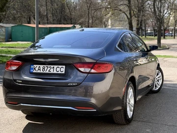 Авто Chrysler 200 2014 № 8663108