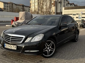 Авто Mercedes 220 2012 № 8663142