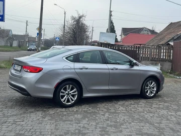 Авто Chrysler 200 2015 № 8663407