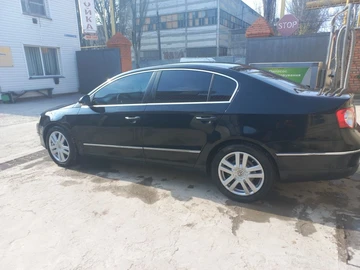 Авто Volkswagen Passat Sedan 2005 № 8663449