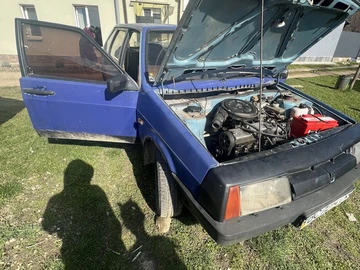 Авто ВАЗ 2109 1988 № 8663789