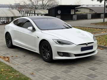 Авто Tesla Model S 2019 № 8664025