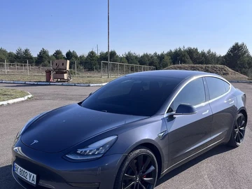 Авто Tesla Model 3 2018 № 8664036