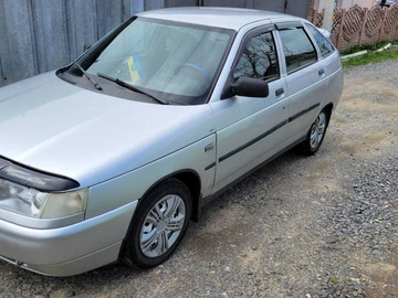 Авто ВАЗ 2112 2005 № 8664371