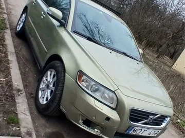 Авто Volvo V50 2008 № 8664429