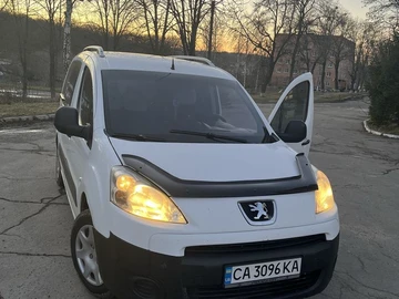 Авто Peugeot Partner 2008 № 8664468