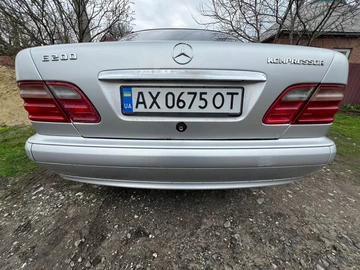Авто Mercedes 220 2001 № 8664788