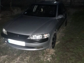 Авто Opel Vectra 1997 № 8664789