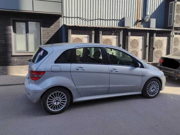 Авто Mercedes B Серия 2005 № 8664955