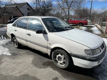 Авто Volkswagen Passat Sedan 1996 № 8664972