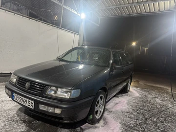 Авто Volkswagen Passat Sedan 1995 № 8665215