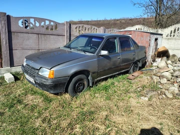 Авто Opel Kadett 1988 № 8665286