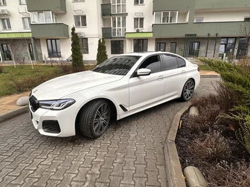 Авто BMW 5 Серия 2018 № 8665364