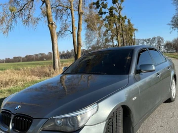 Авто BMW 5 Серия 2003 № 8665416