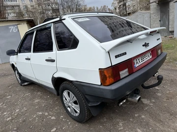Авто ВАЗ 2109 1993 № 8665554