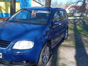 Авто Volkswagen Touran 2004 № 8665936