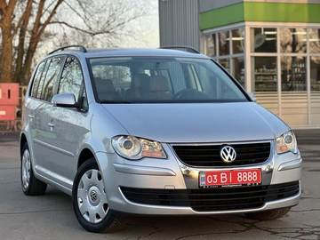 Авто Volkswagen Touran 2009 № 8665966