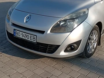 Авто Renault Grand Scenic 2010 № 8666155