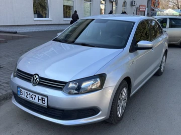 Авто Volkswagen Polo 2012 № 8666189