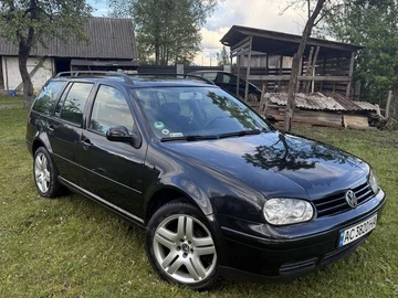 Авто Volkswagen Golf 2000 № 8666327