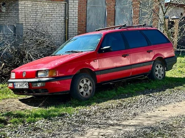 Авто Volkswagen Passat Cc 1992 № 8666419