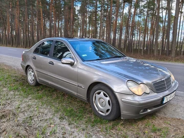Авто Mercedes 220 2004 № 8666529