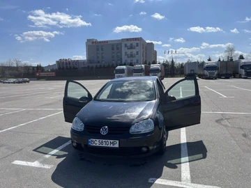 Авто Volkswagen Golf 2004 № 8666602