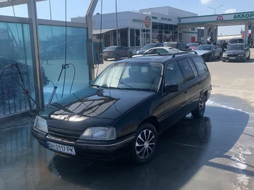 Авто Opel Omega 1988 № 8666624
