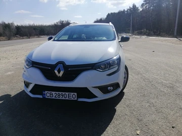 Авто Renault 4 2018 № 8666626