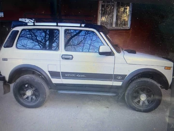 Авто ВАЗ 21213 2003 № 8666660