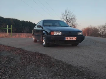 Авто Volkswagen Passat Sedan 1991 № 8666998