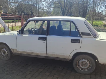 Авто ВАЗ 2105 1988 № 8667027