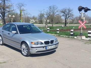 Авто BMW 3 Серия 2003 № 8667050