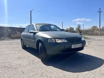 Авто Opel Vectra 1996 № 8667069