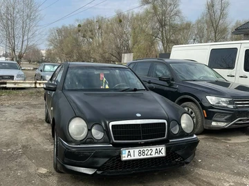 Авто Mercedes 220 1997 № 8667084