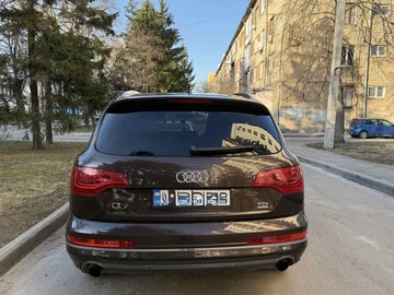 Авто Audi Q7 2011 № 8667115