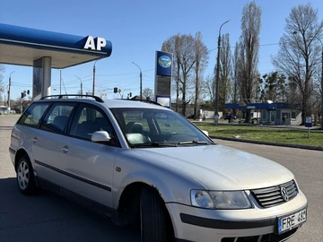 Авто Volkswagen Passat Variant 1998 № 8667408