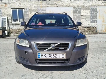 Авто Volvo V50 2009 № 8667409