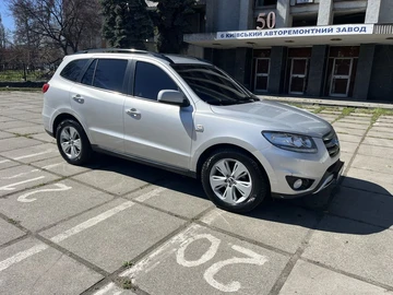 Авто Hyundai Santa Fe 2011 № 8667495