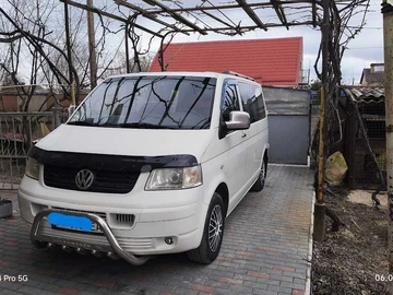 Авто Volkswagen Transporter 2009 № 8667496