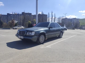 Авто Mercedes 220 1995 № 8667674