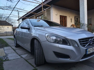 Авто Volvo V60 2011 № 8667752