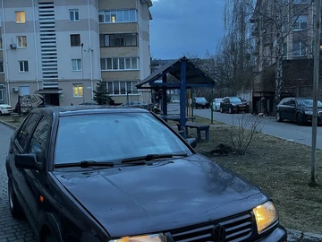Авто Volkswagen Vento 1994 № 8667780