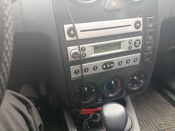 Авто Ford Fusion 2005 № 8668020