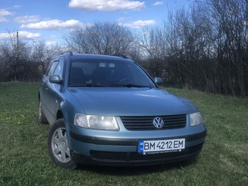 Авто Volkswagen Passat Variant 2000 № 8668023