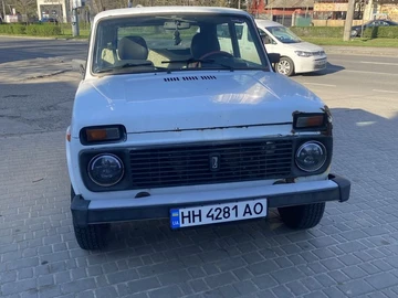 Авто ВАЗ 21214 2004 № 8668092