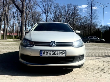 Авто Volkswagen Polo 2013 № 8668100